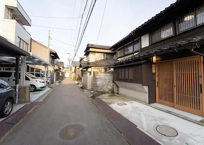 Tsukuyomi Higashiyama